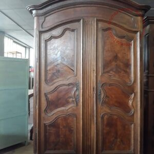 Armadio provenzale epoca 700