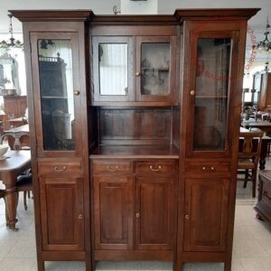 Credenza a quattro ante