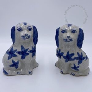 Cani ceramica bianco e blu
