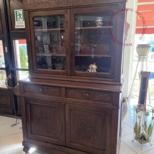 Credenza a due corpi