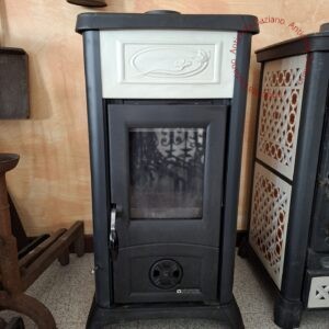 Stufa a legna in ghisa