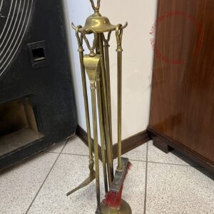 Attrezzi da camino in ottone
