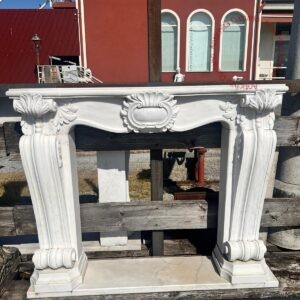 Cornice camino in marmo bianco